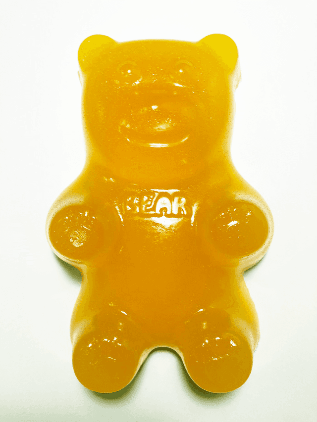 1000MG THC GIANT GUMMY BEAR - PEACH